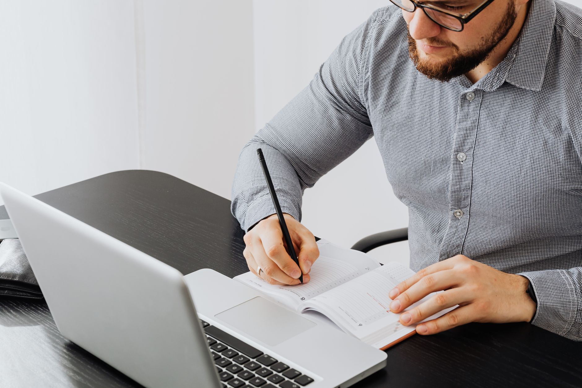 Free post schedule online