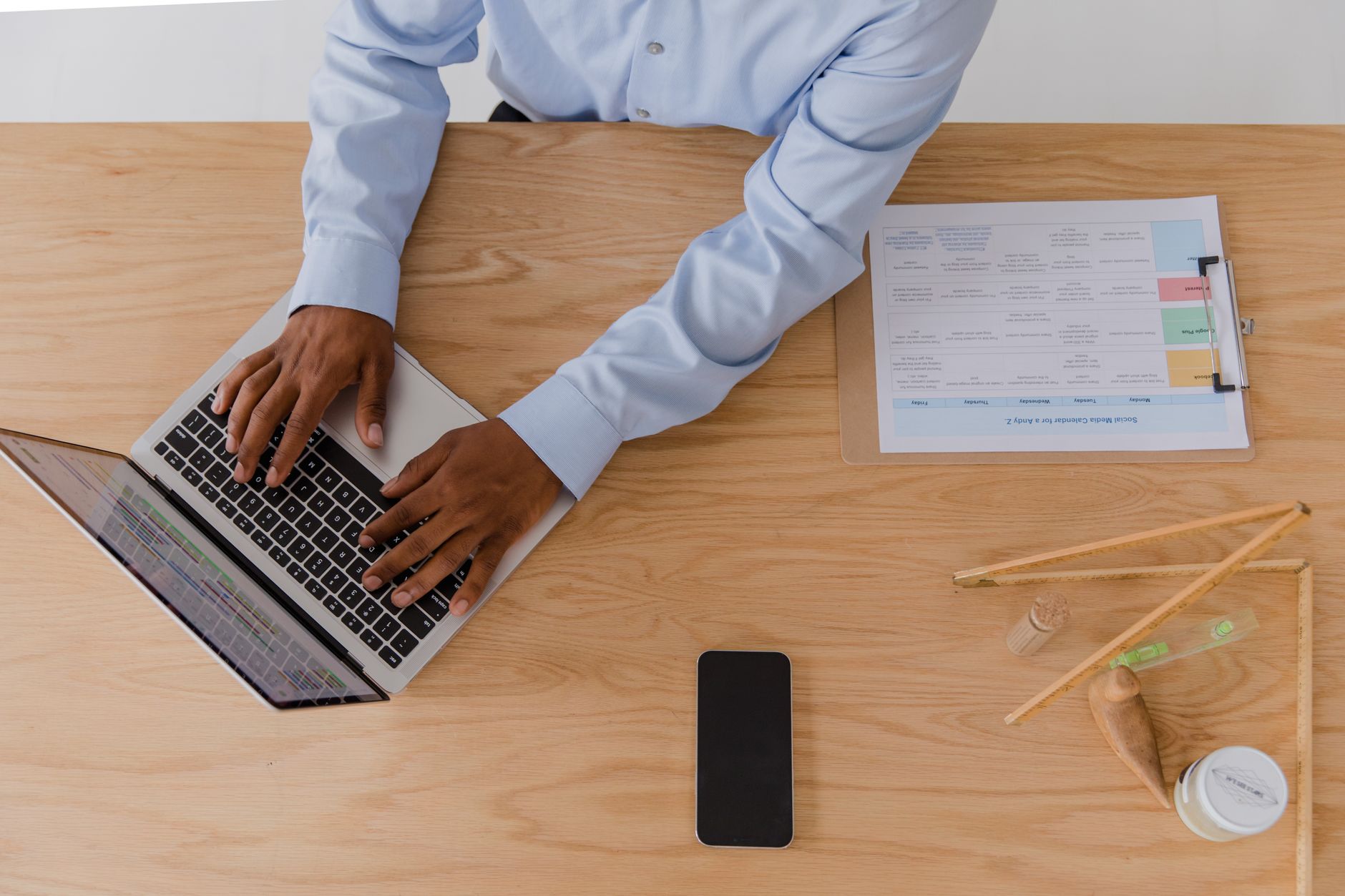 Schedule posts to linkedin